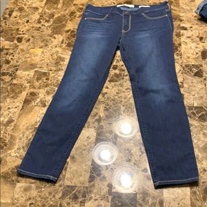 Hollister  Low Rise Jeans 28 waist & 26 length